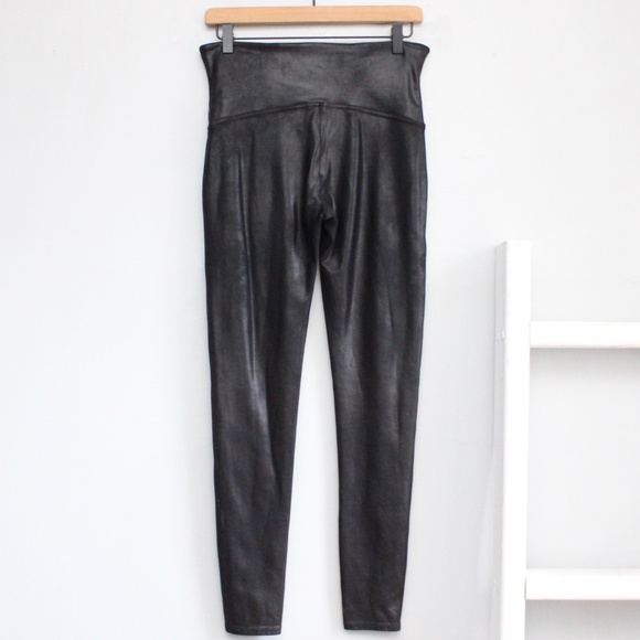 Spanx Faux Leather Leggings in Black Size XL - Picture 3 of 9
